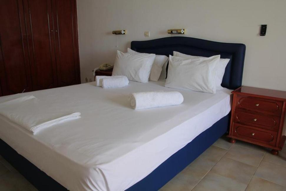 Mediterranean Hotel Karpathos Ngoại thất bức ảnh